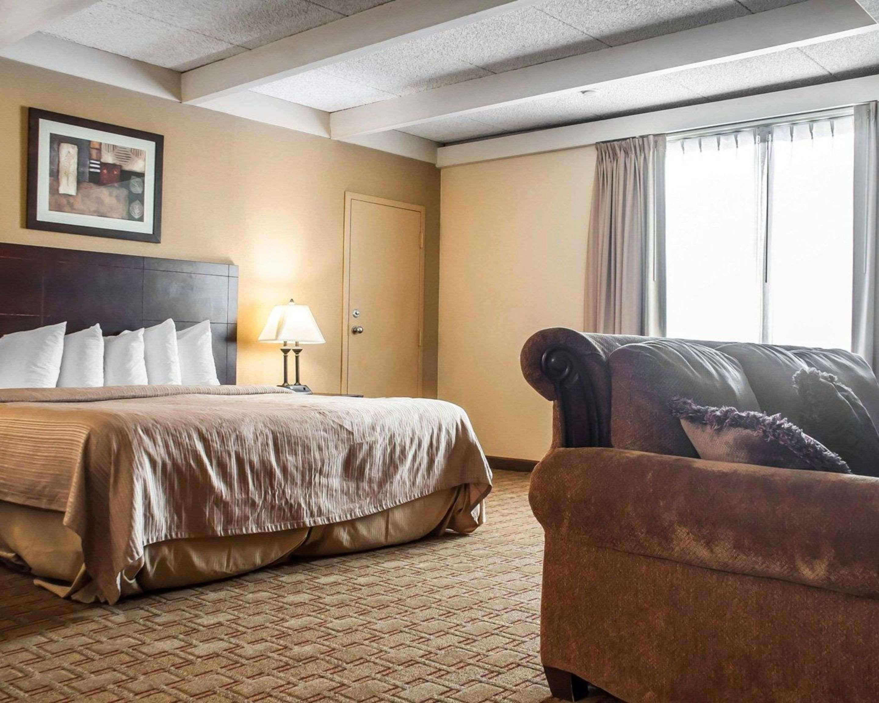 Quality Inn Airport Cheektowaga Exteriör bild