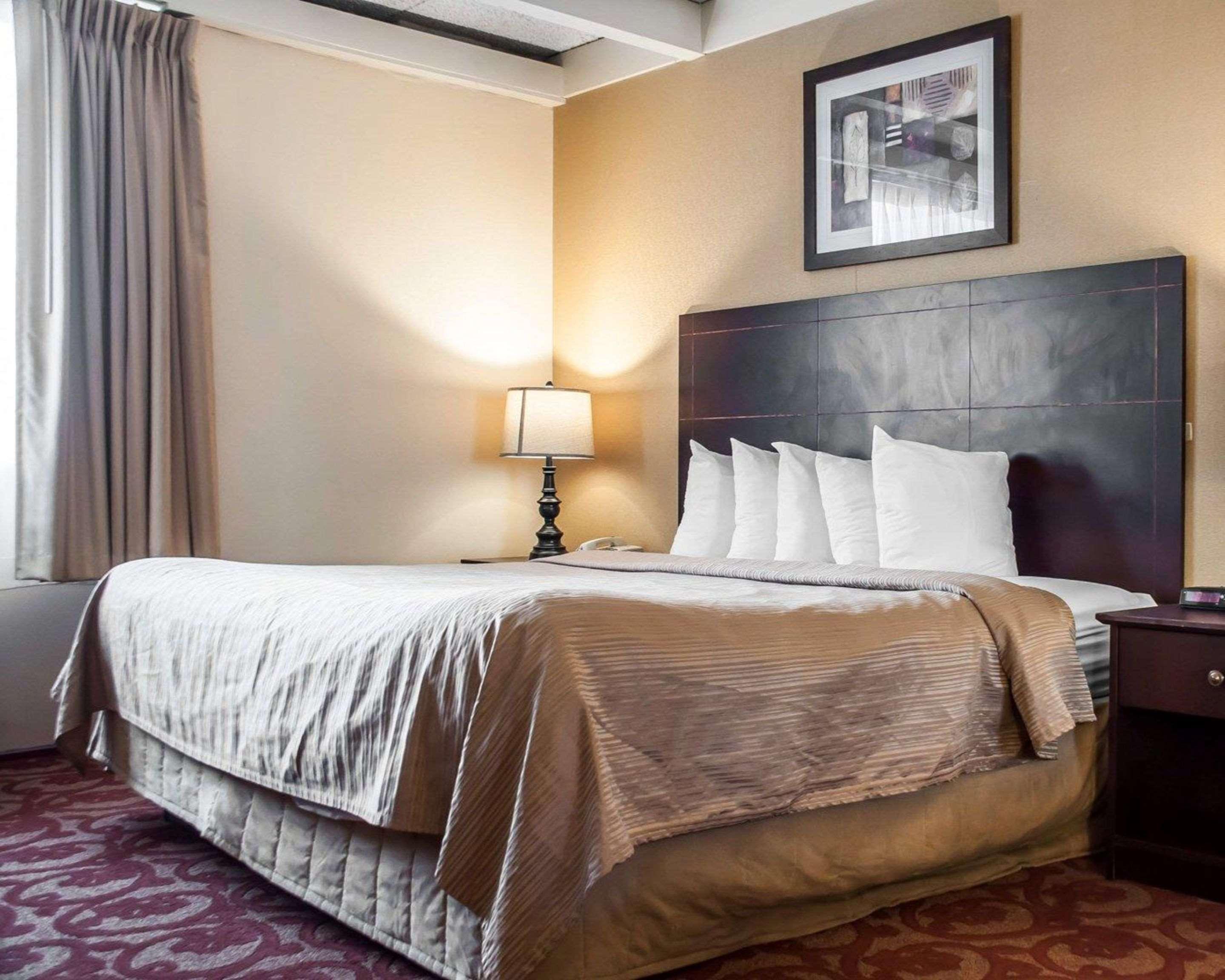 Quality Inn Airport Cheektowaga Exteriör bild