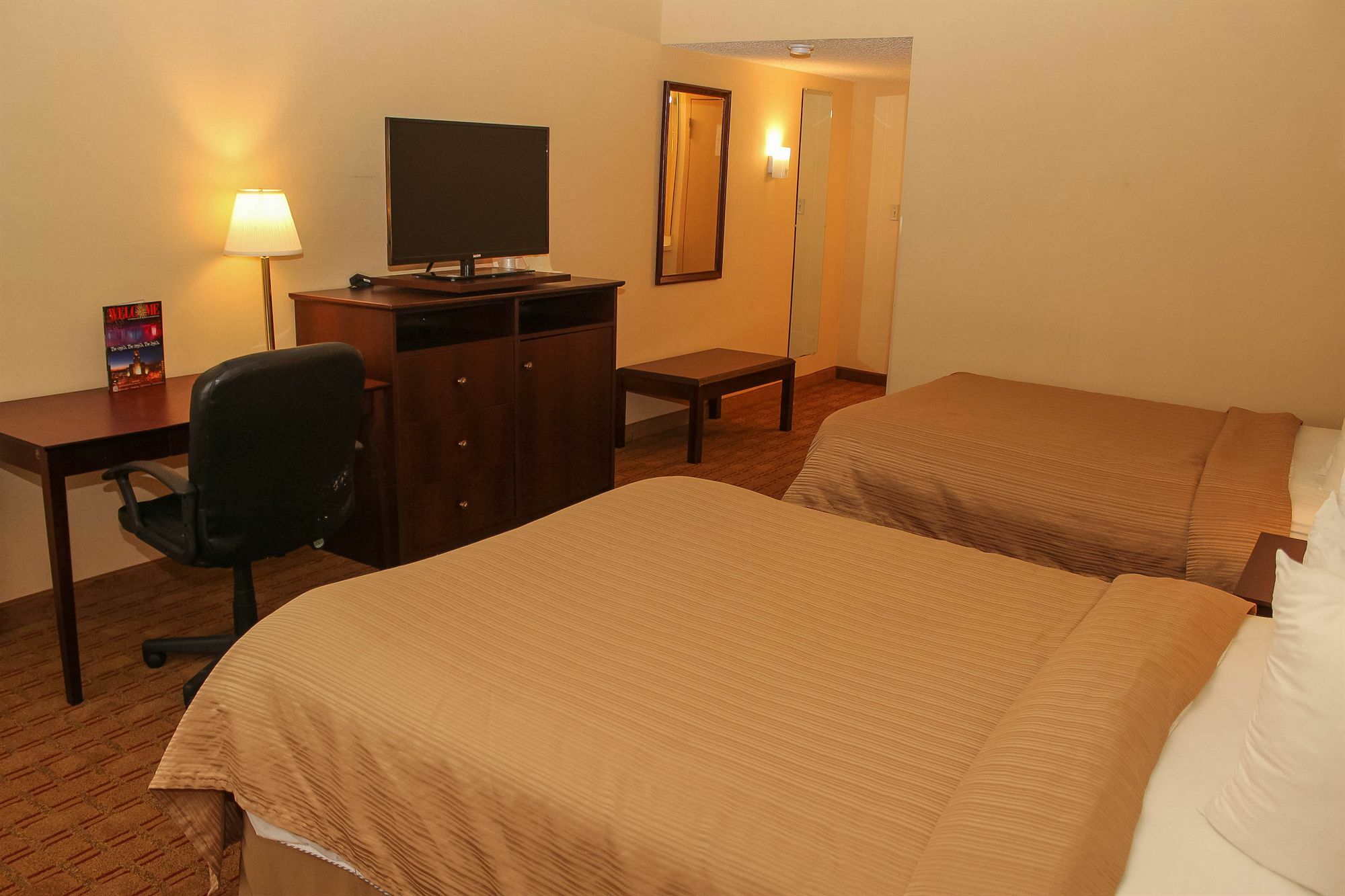 Quality Inn Airport Cheektowaga Exteriör bild
